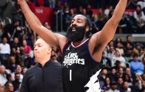 爱游戏官网app -关于赛地聚焦：NBA常规赛集结日热度飙升；费城76人主帅复盘；球迷炸锅；训练强度明显提升的信息