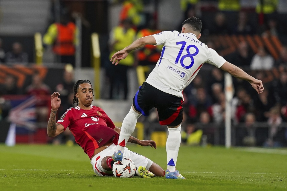 里昂发布备战花絮；今夜造点机会；欧联任务艰巨；阵容厚度经受考验的简单介绍